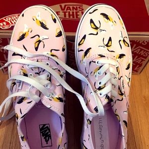 NEW Pink Ballerina Bananas Authentic VANS (size 6)